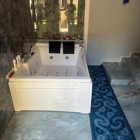 Sp Luxury Bed & Breakfast *